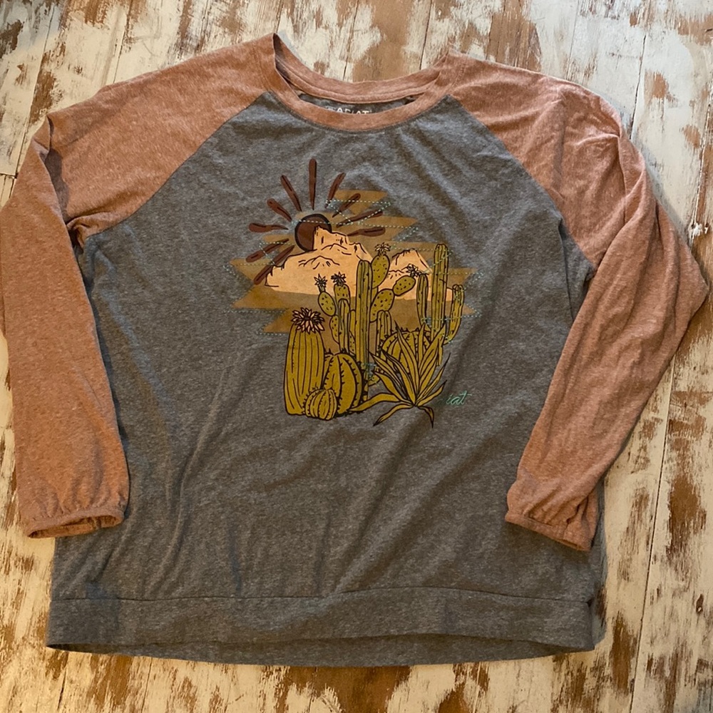 Womens long sleeve Ariat brand tee xxl